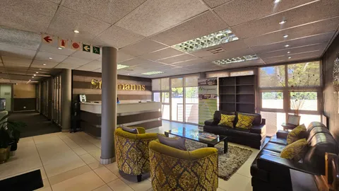 Attlyn Offices, 379 Lynnwood road